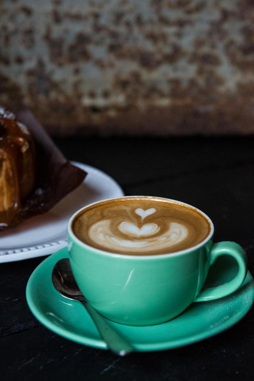 Bed and Breakfast Whitehouse Rye Exteriér fotografie A cup of coffee